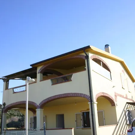 Lu Linnalvu Appartamento Budoni